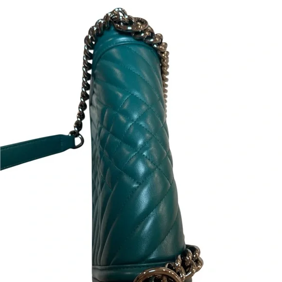 RARE Chanel Boy Bag: Medium Size, Dark Teal Leather *AUTHENTICATED* - Picture 5 of 16